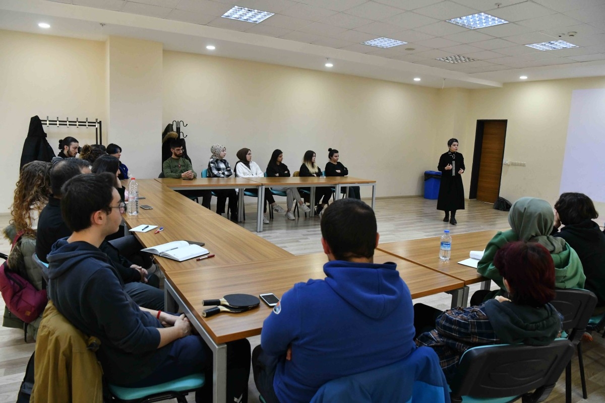 Ankara Büyükşehir Belediyesi,“Öykü Yazma Atölyesi”nde dersler başladı.