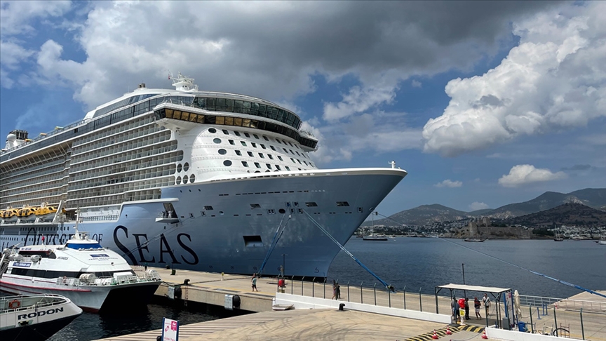 Bodrum'a 'Odyssey of the Seas' ile 3 bin 693 yolcu geldi