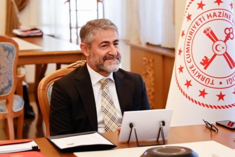 Kara para iddiasına Bakan Nebati'den yanıt!
