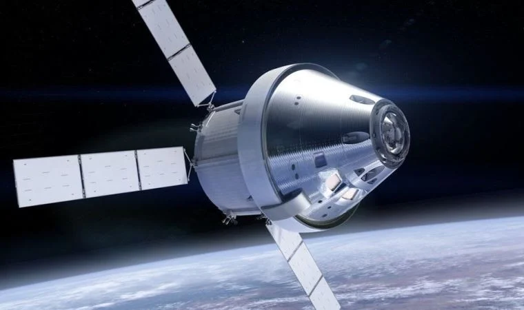 Nasa'nın Orion uzay aracı eve dönüş yolunda