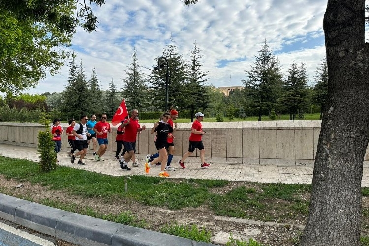 Atatürk’ün izinde 228 koşucu Samsun’a ulaştı