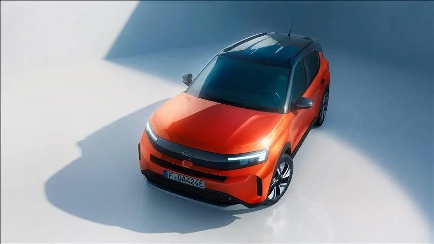 Opel, yeni SUV modeli Frontera'nın ilk görüntülerini paylaştı