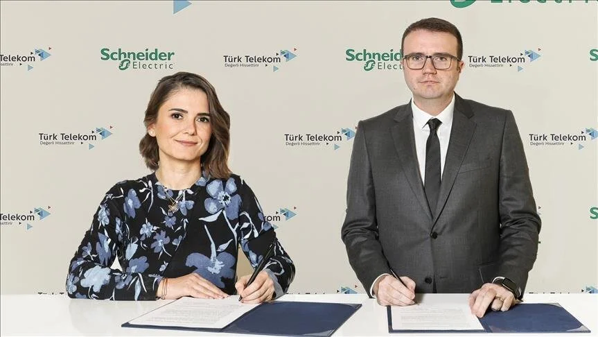 Türk Telekom ve Schneider Electric'ten endüstriyel otomasyon anlaşması