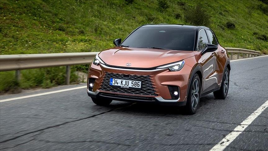Lexus Türkiye, yeni SUV modeli LBX'i 