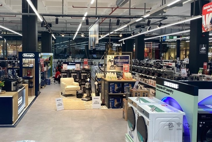 MediaMarkt,Tüm mağazalarını görme engelliler için erişilebilir hale getirdi