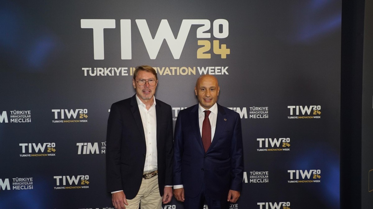 Orta-yüksek ve yüksek teknolojili ürün  ihracatında 100 milyar dolara koşuyoruz