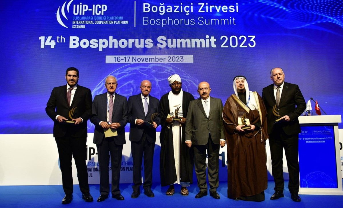 Boğaziçi Zirvesi’nin 15’incisi Gündeme damga vuracak içeriklerle yapıldı