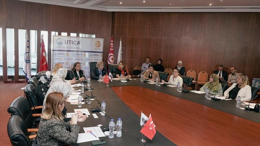 Türk iş kadınlarının katılımı ile Tunus’ta iş forumu düzenlendi
