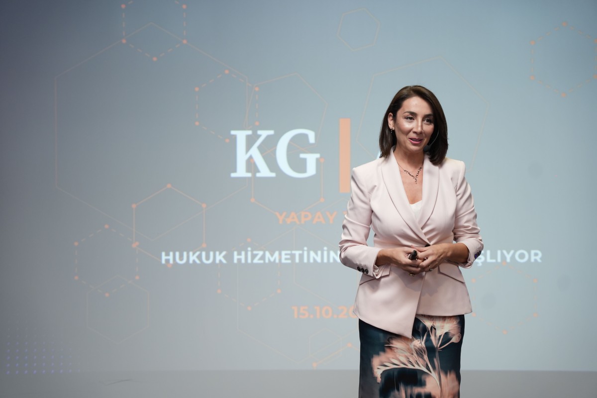 YAPAY ZEKÂ İLE HUKUKUN BİRLEŞTİĞİ YEPYENİ BİR YOLCULUK BAŞLIYOR!