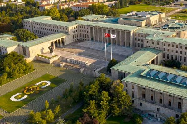 TBMM Genel Kurulu’nda yeni haftanın gündemi yoğun: Çok sayıda alanda düzenleme görüşülecek