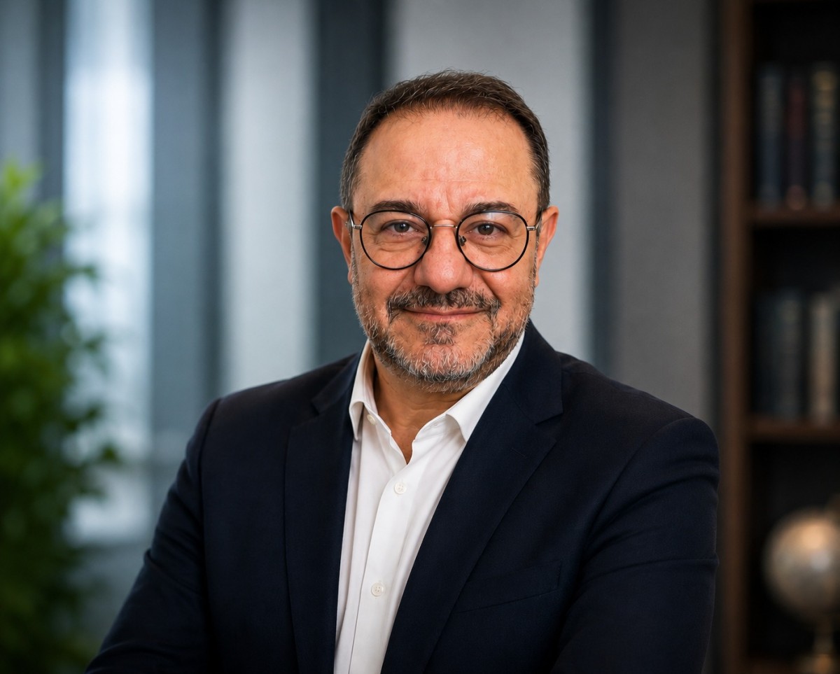 DÜNYA TİCARETİ DİJİTALLEŞİYOR, TÜRKİYE E-İHRACATTA VİTES YÜKSELTMELİ