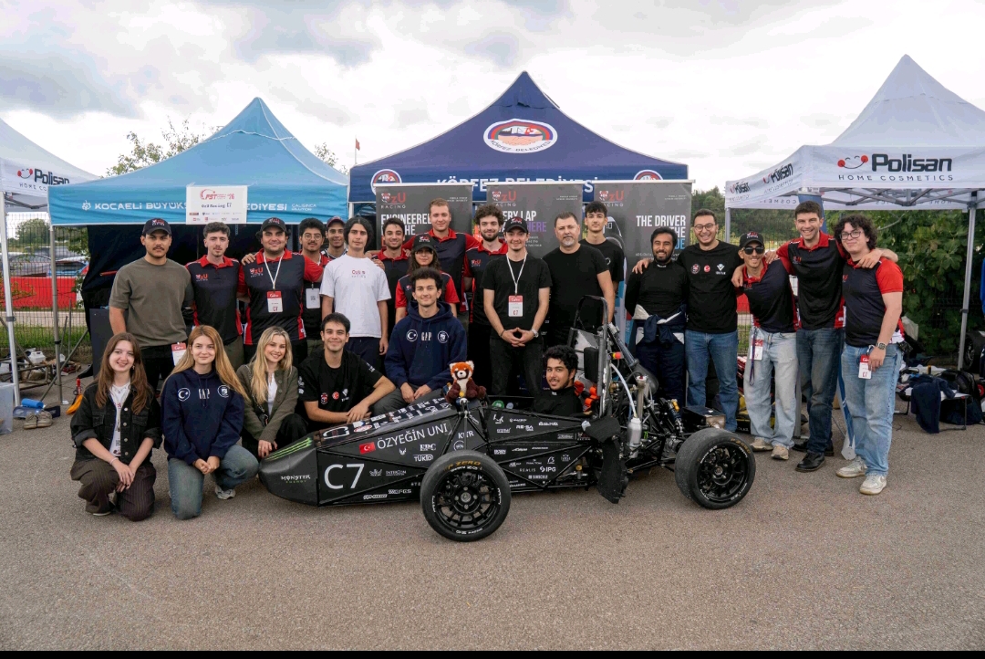 TÜKİD sponsorluğundaki OzU Racing, Formula Student Türkiye 2026’da genel klasman ikincisi oldu 