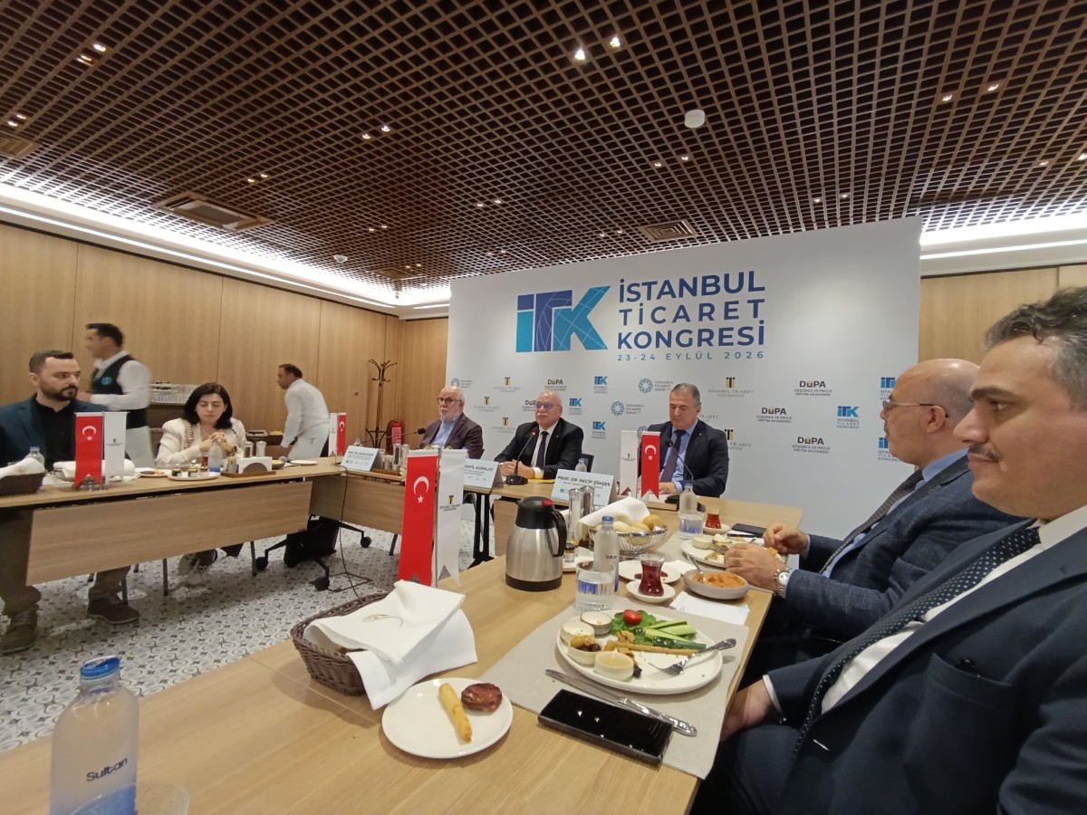 KÜRESEL TİCARETİN ROTASI İSTANBUL’DA ÇİZİLİYOR
