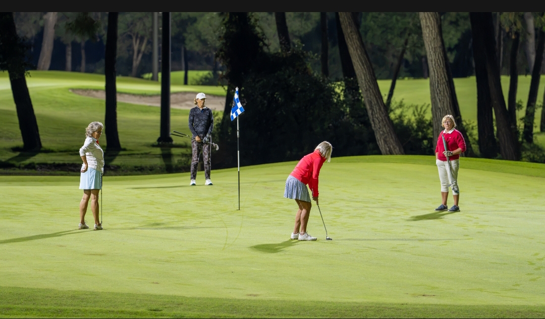 GLORIA GOLF CLUB’TA GOLF DENEYİMİ GÜN BATIMINDAN SONRA DA DEVAM EDİYOR
